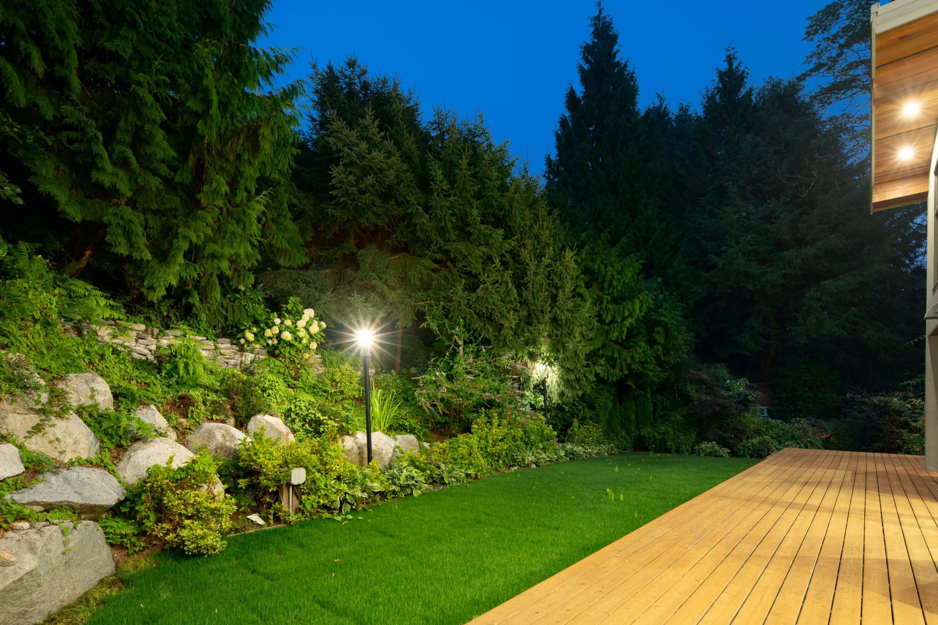 CONTEMPORARY ARCHITECTURAL HOME- 3175 Dickinson Crescent, West Vancouver